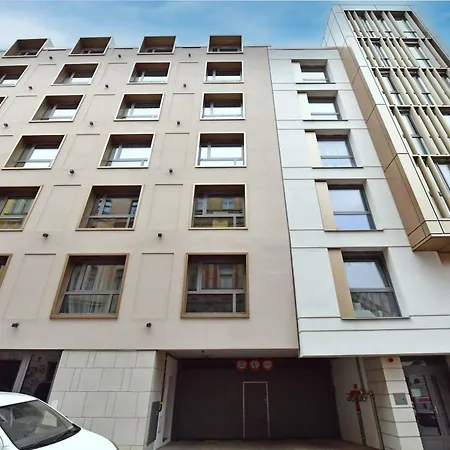 Apartment Krymska Prag
